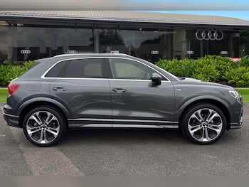 Used Audi Q3 2025 for sale - 76453507: Photo
