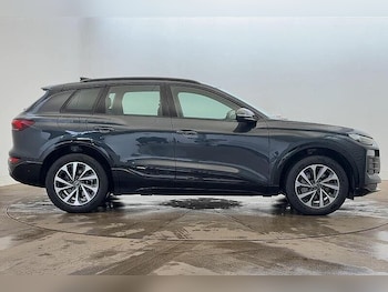 Used Audi Q6 e-tron 2025 for sale - 76617146: Photo