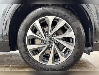 Used Audi Q6 e-tron 2025 for sale - 76617146: Photo