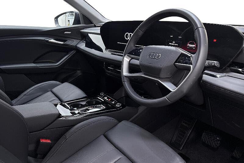 Used Audi Q6 e-tron 2025 for sale - 76617146: Photo 5