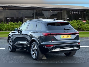 Used Audi Q6 e-tron 2024 for sale - 76385449: Photo