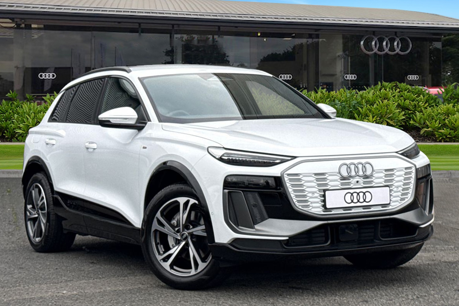 Used Audi Q6 e-tron 2025 for sale - 76476126: Photo 1
