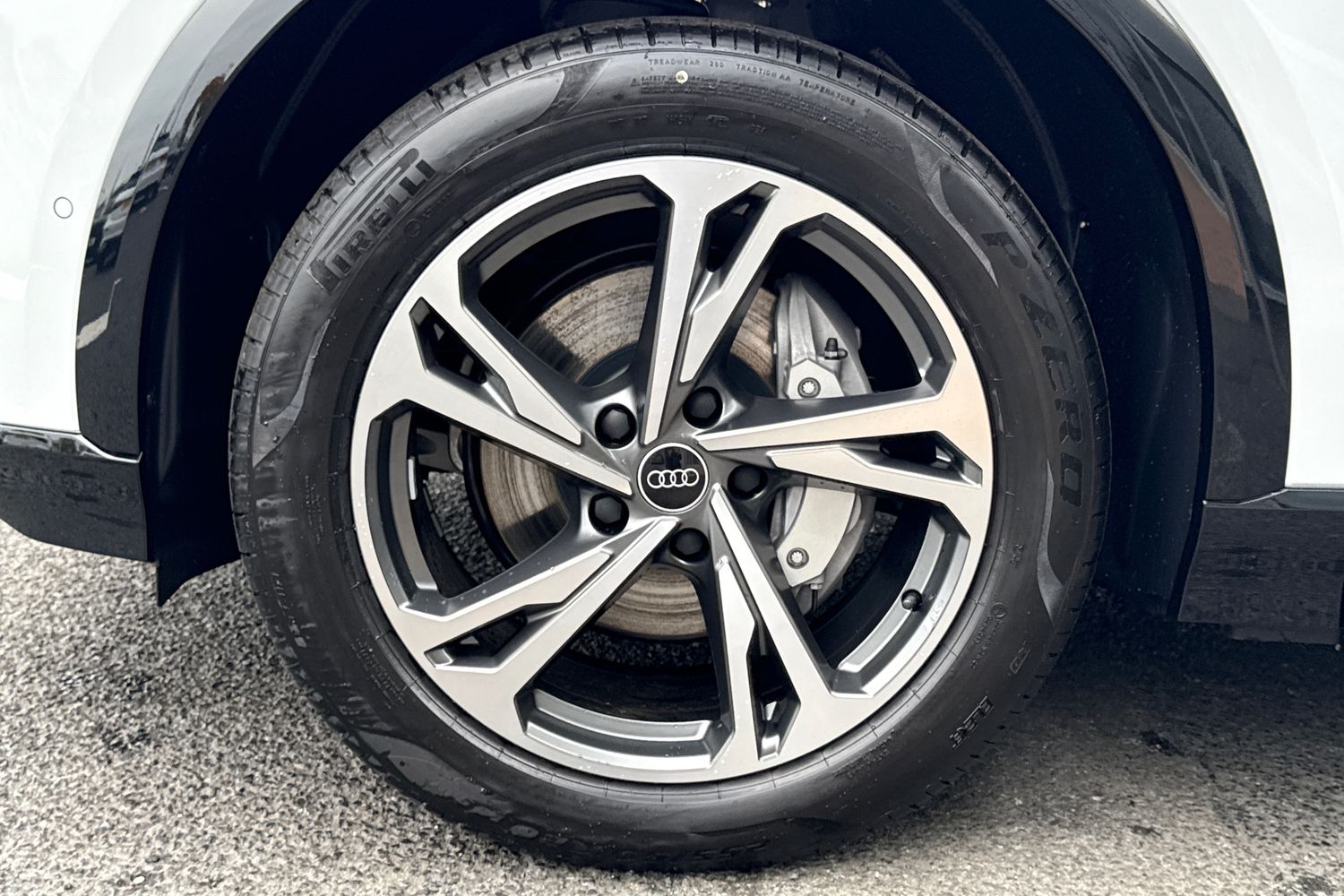 Used Audi Q6 e-tron 2025 for sale - 76476126: Photo 10