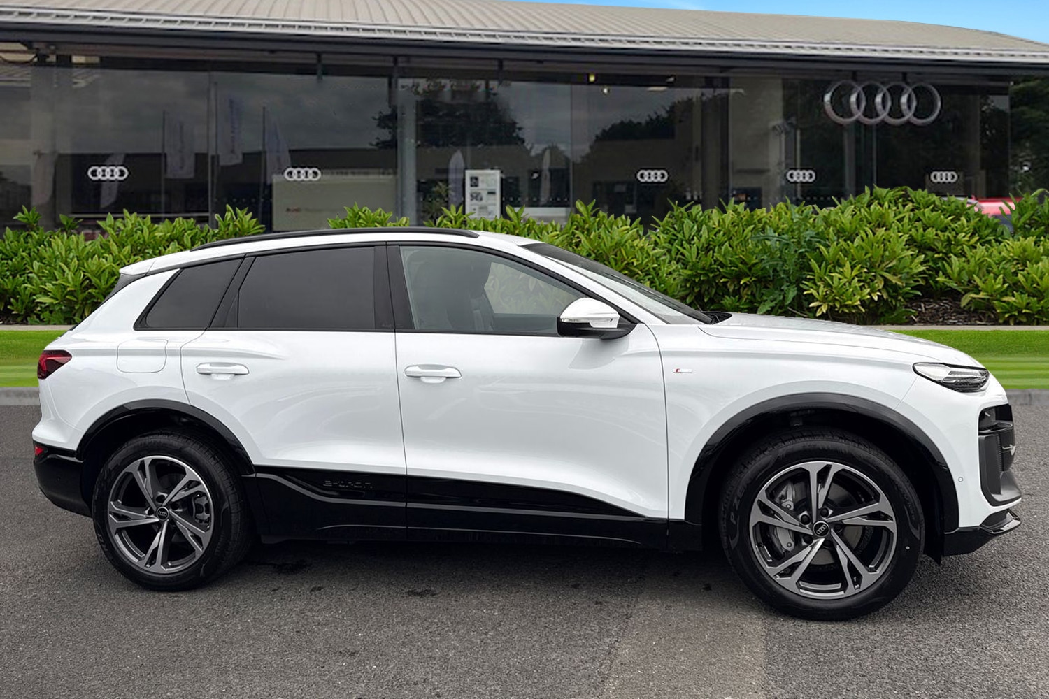 Used Audi Q6 e-tron 2025 for sale - 76476126: Photo 3