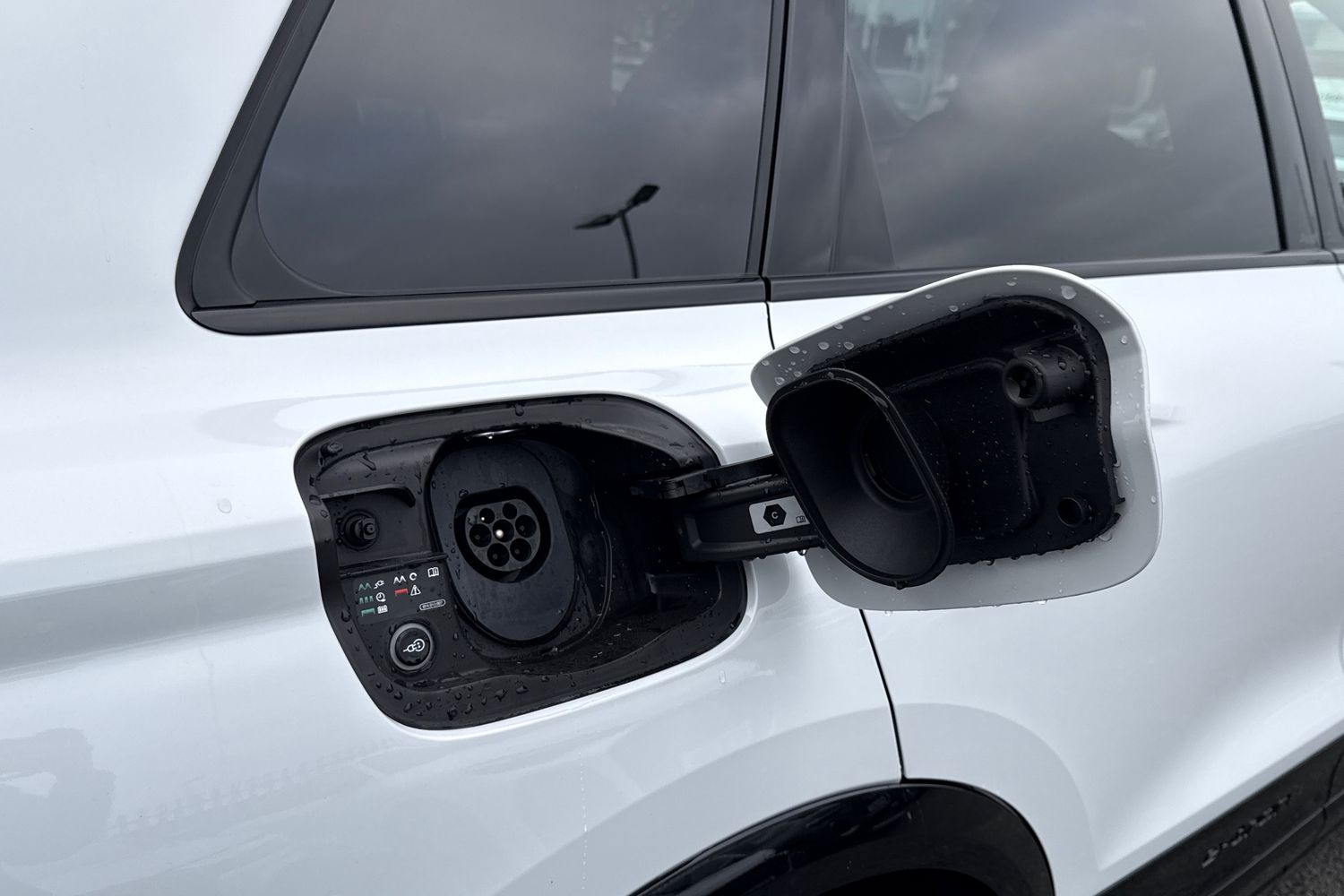 Used Audi Q6 e-tron 2025 for sale - 76476126: Photo 30