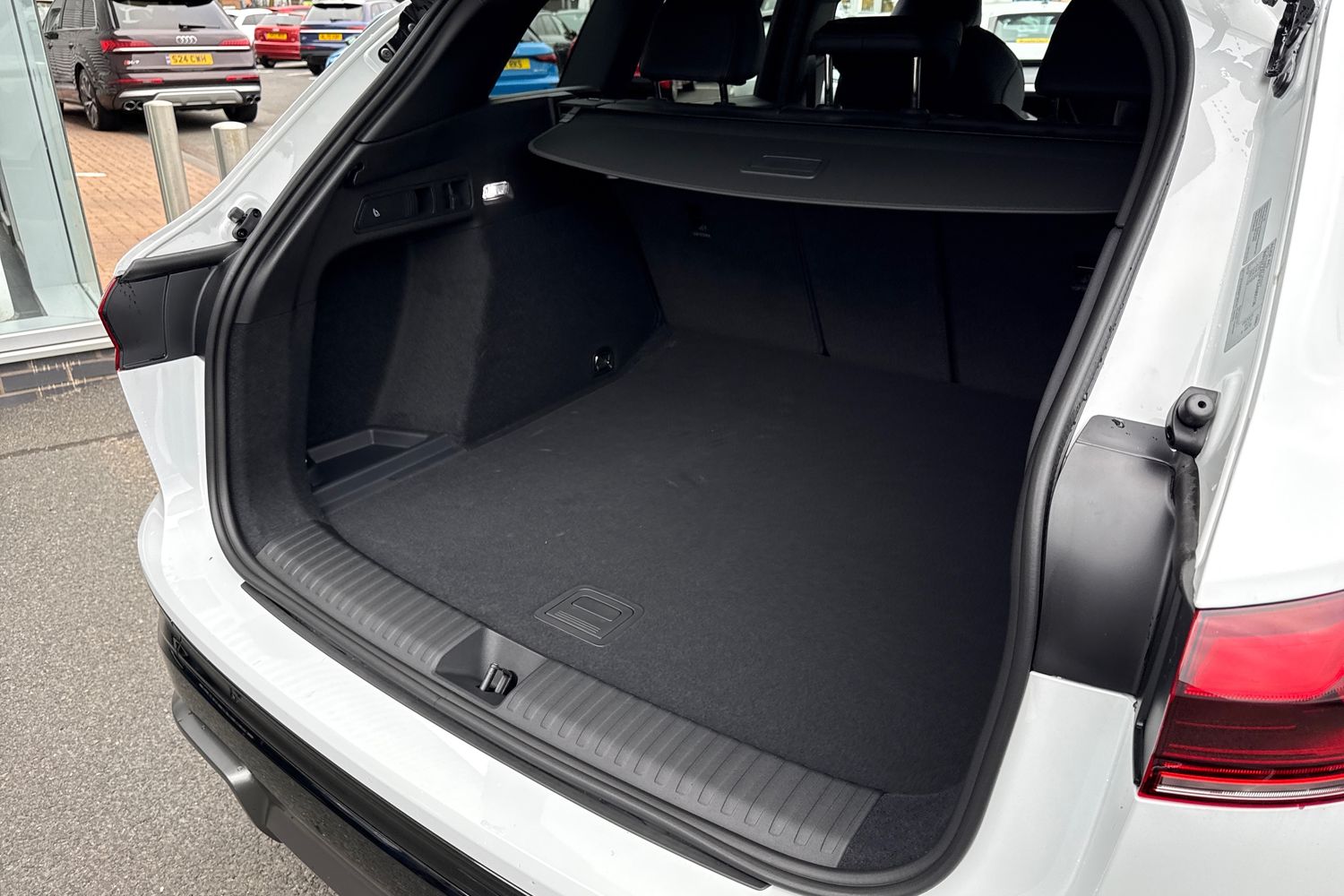 Used Audi Q6 e-tron 2025 for sale - 76476126: Photo 37