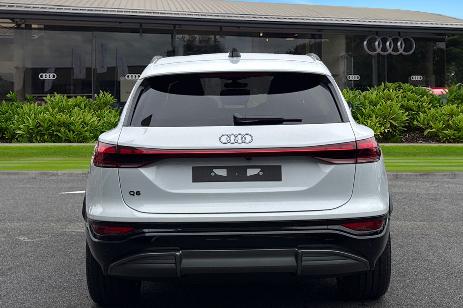 Used Audi Q6 e-tron 2025 for sale - 76476126: Photo 4