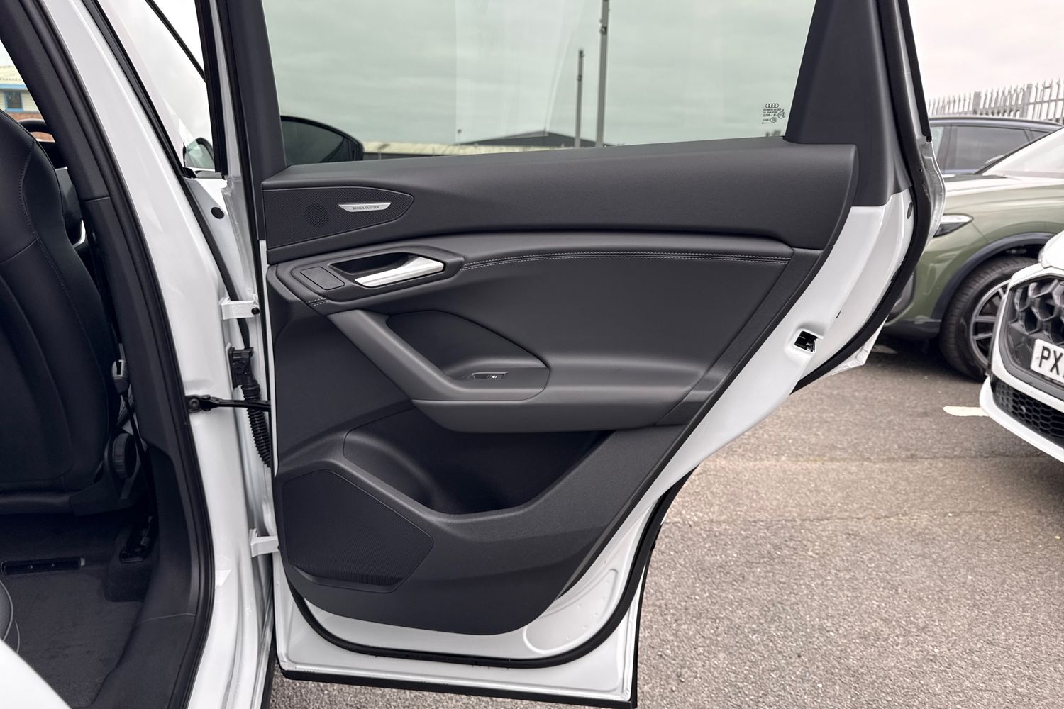 Used Audi Q6 e-tron 2025 for sale - 76476126: Photo 45