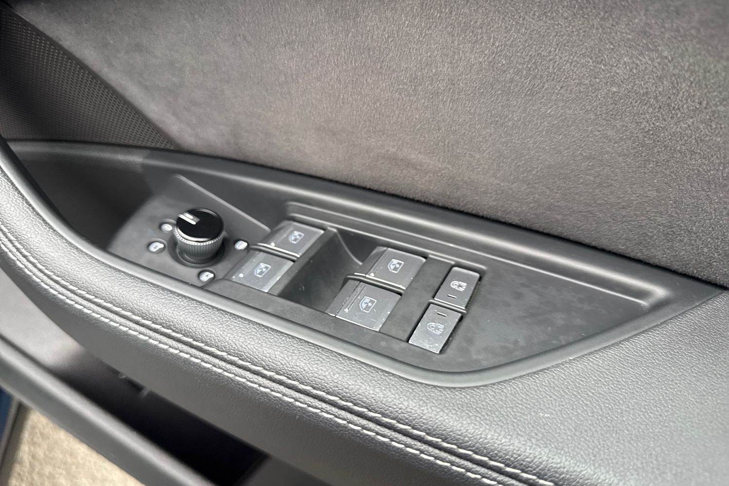 Used Audi Q8 2023 for sale - 77700629: Photo 33