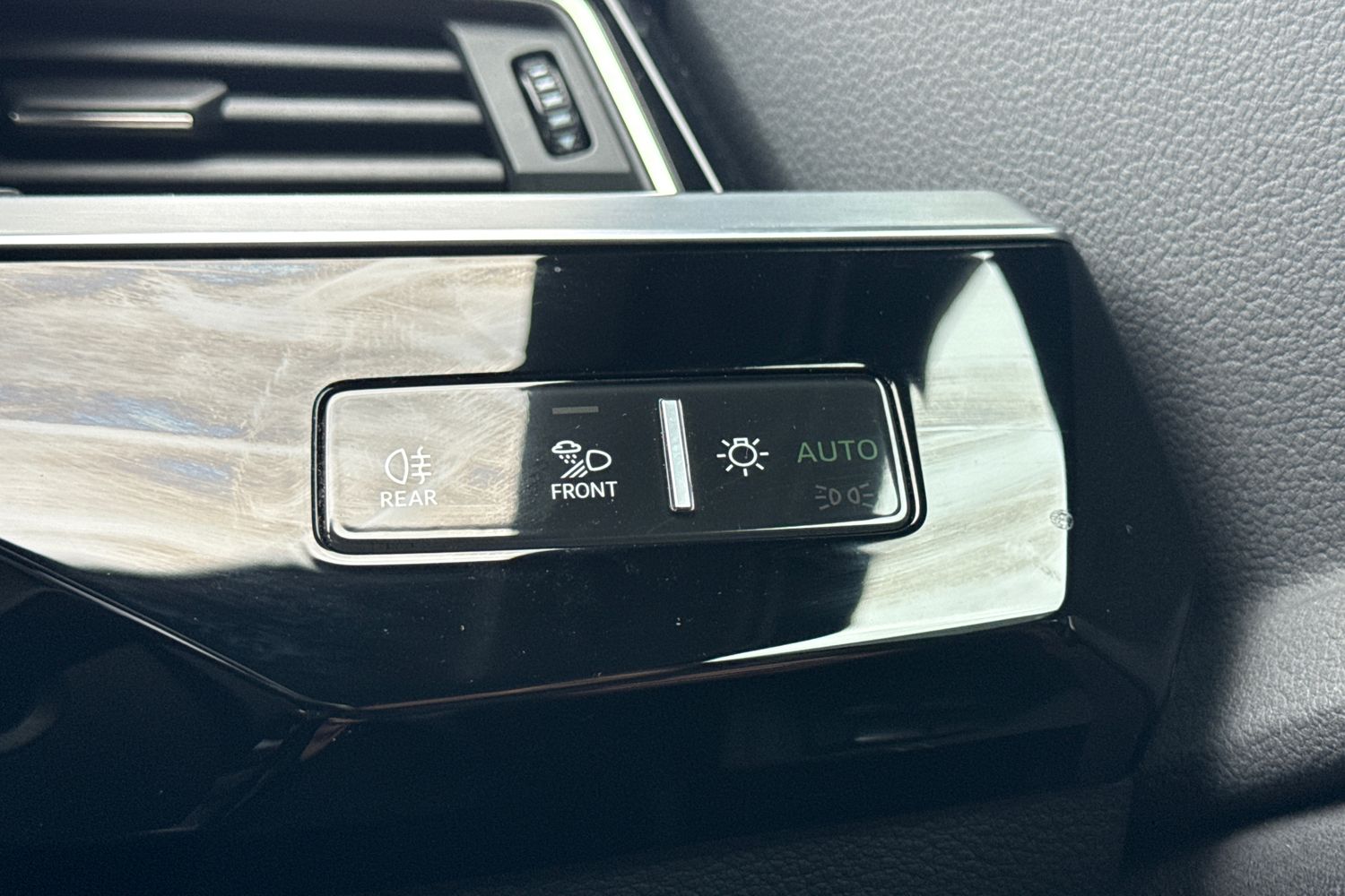 Used Audi Q8 2023 for sale - 77700629: Photo 37