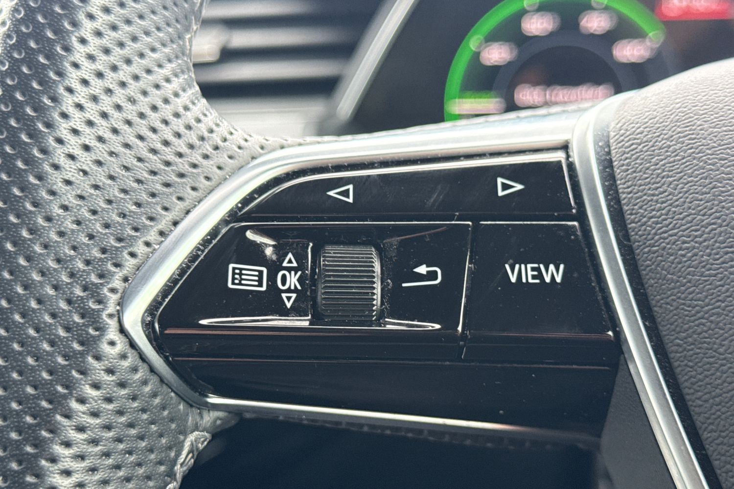 Used Audi Q8 2023 for sale - 77700629: Photo 39