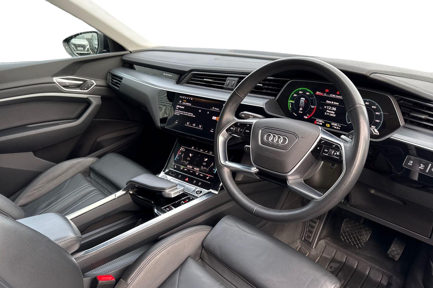 Used Audi e-tron 2022 for sale - 76461037: Photo 14