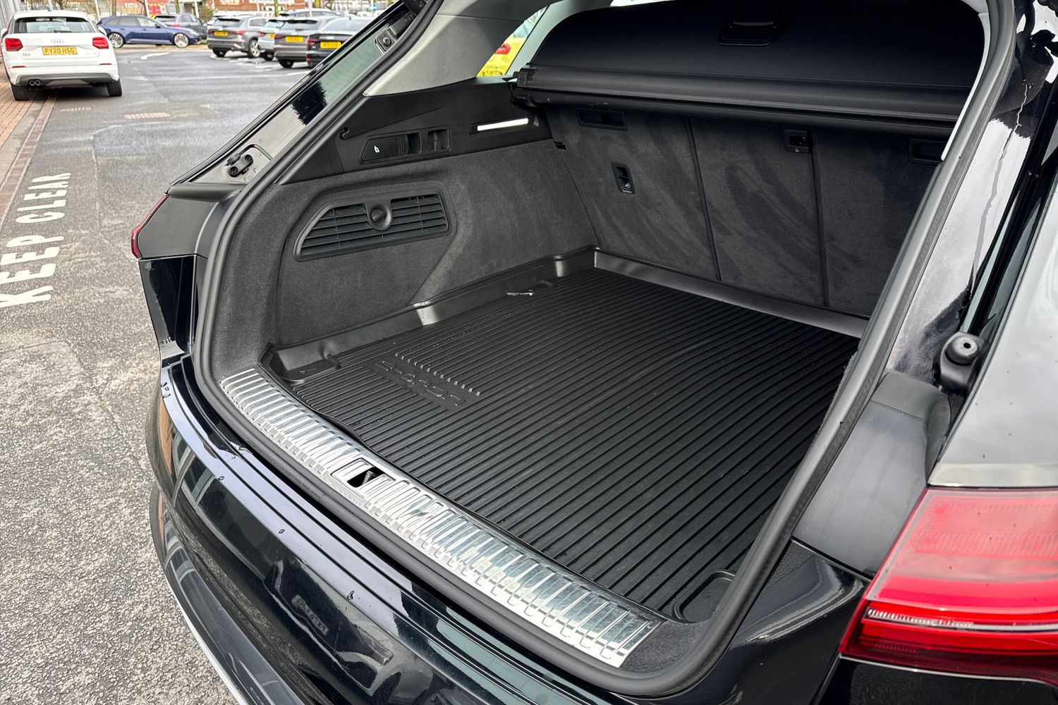 Used Audi e-tron 2022 for sale - 76461037: Photo 36