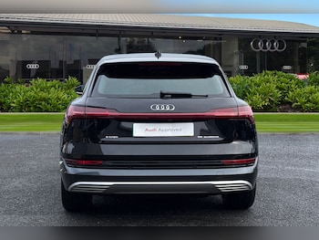 Used Audi e-tron 2022 for sale - 76461037: Photo