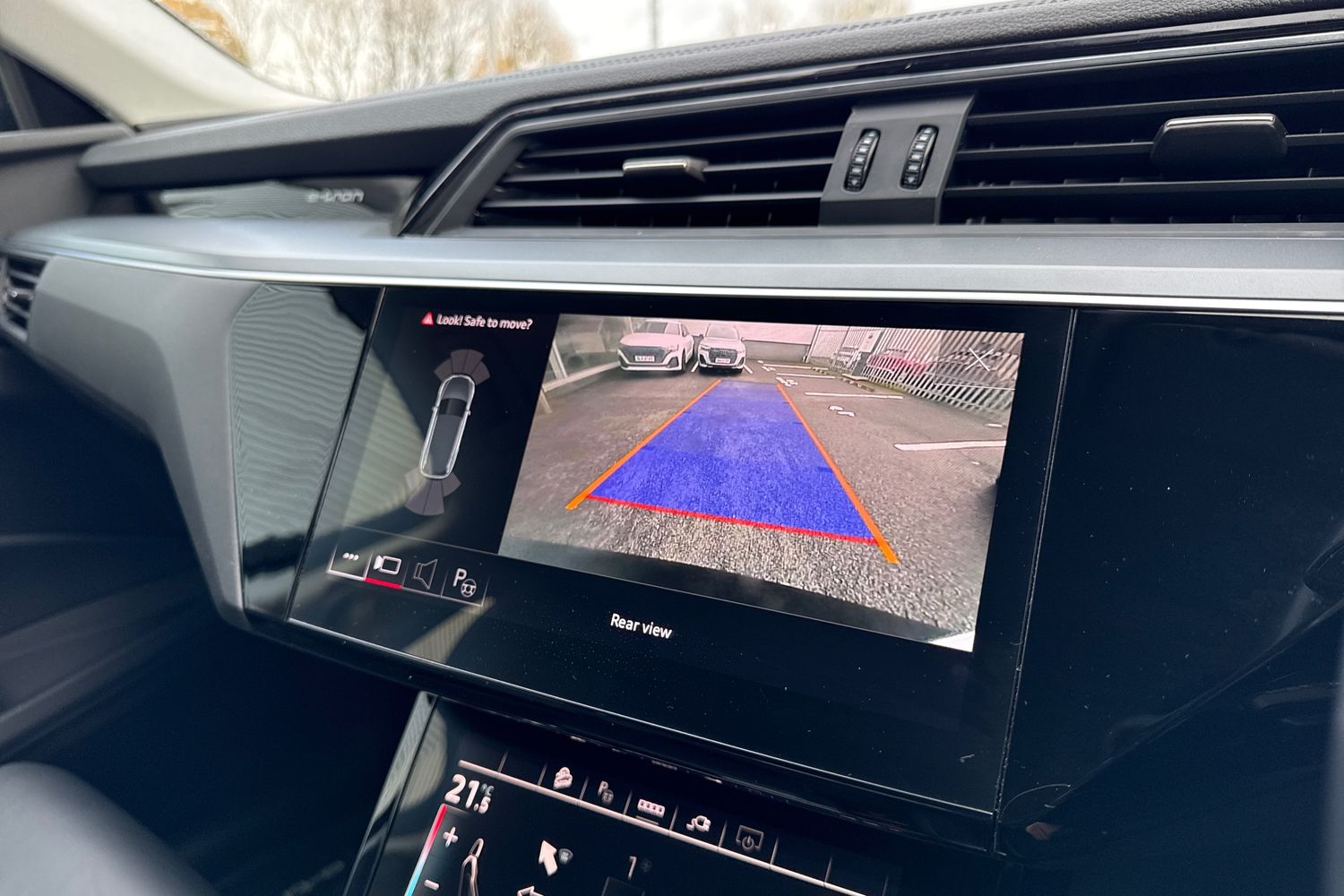 Used Audi e-tron 2022 for sale - 76461037: Photo 56