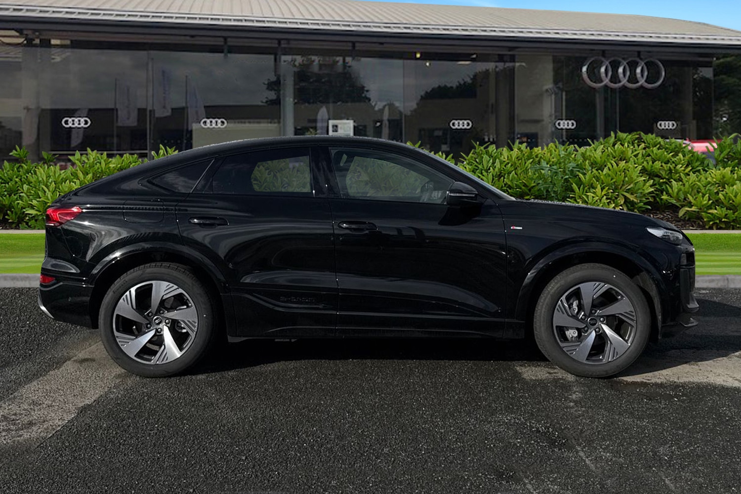 Used Audi Q6 e-tron 2026 for sale - 78029319: Photo 3
