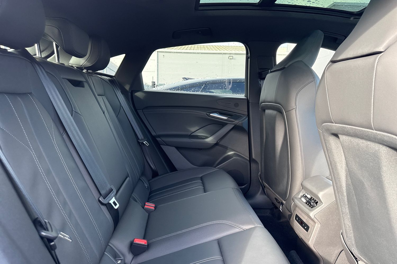 Used Audi Q6 e-tron 2026 for sale - 78029319: Photo 37