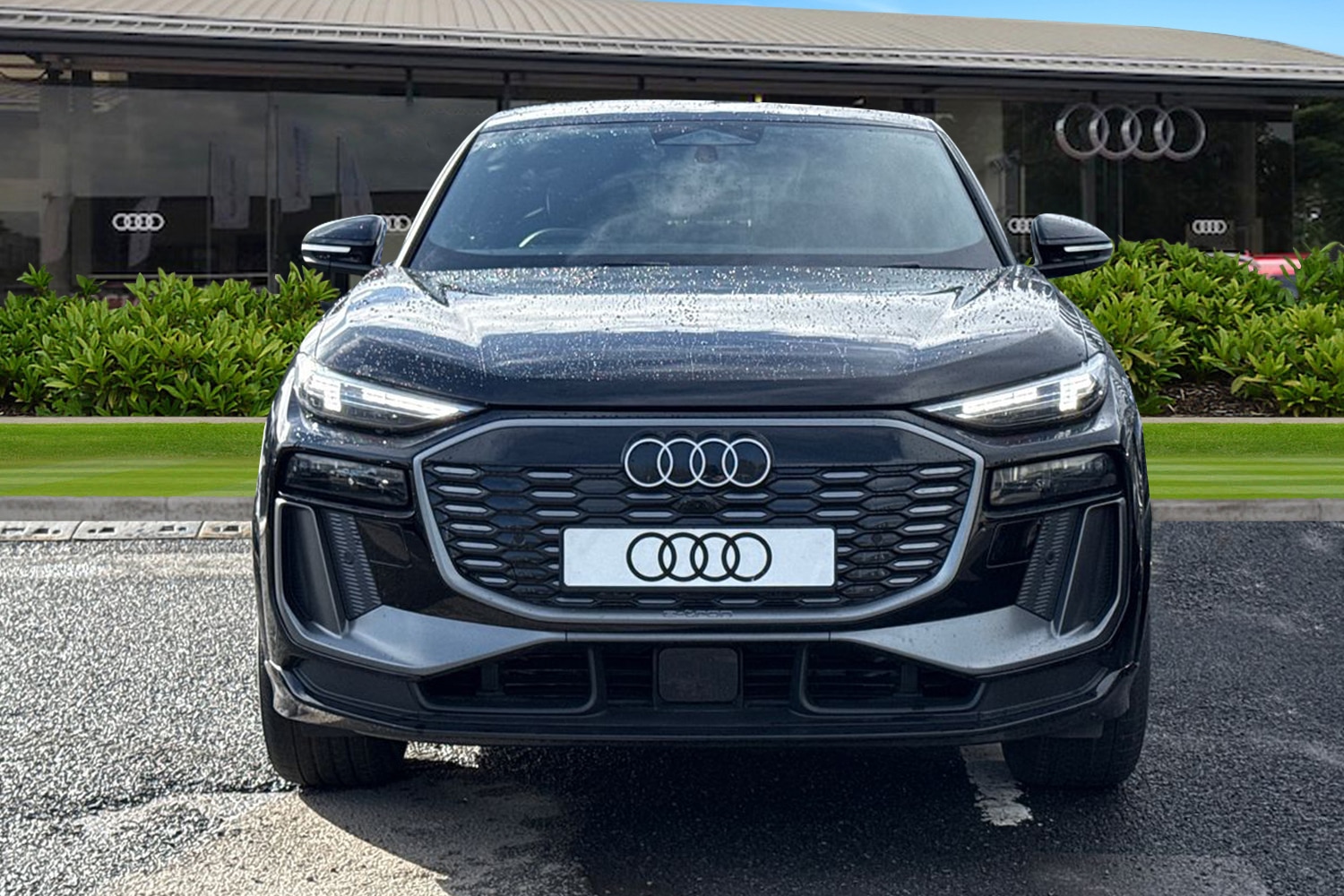 Used Audi Q6 e-tron 2026 for sale - 78029319: Photo 5