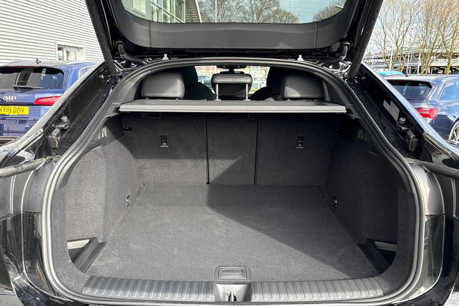 Used Audi Q6 e-tron 2026 for sale - 78029319: Photo 6