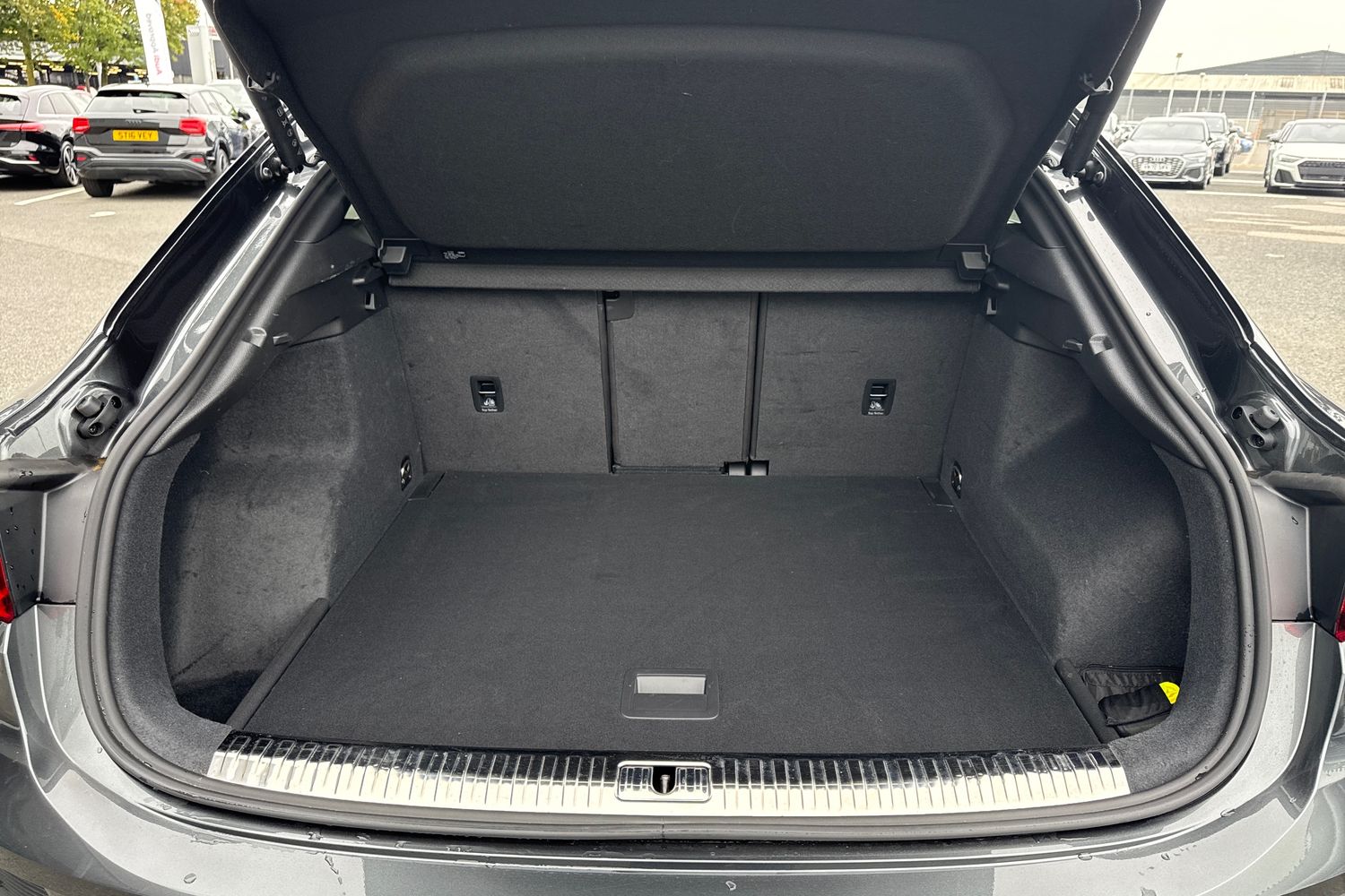 Used Audi Q3 2023 for sale - 76113690: Photo 7