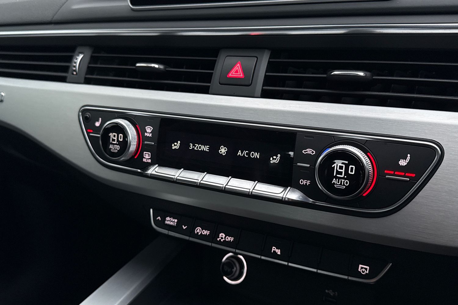 Used Audi A4 2018 for sale - 76495067: Photo 21