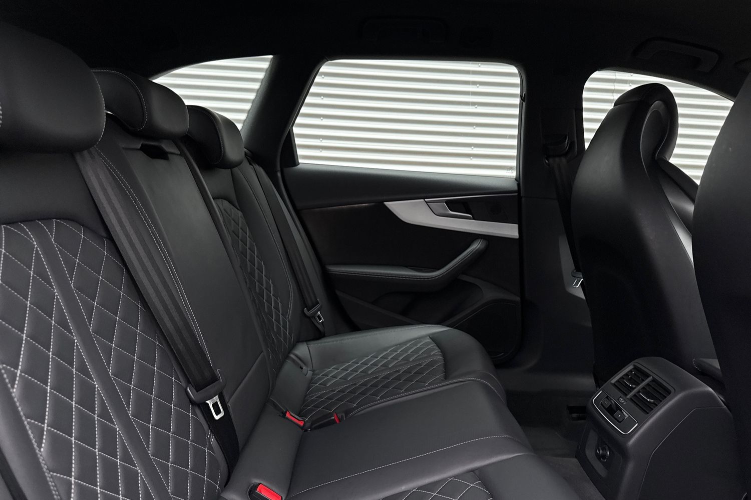 Used Audi A4 2018 for sale - 76495067: Photo 38