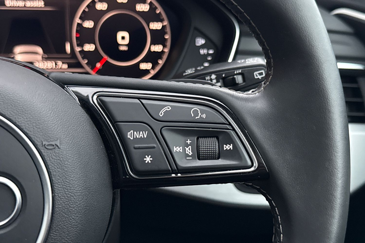 Used Audi A4 2018 for sale - 76495067: Photo 50