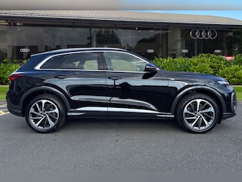 Used Audi Q5 2025 for sale - 77758420: Photo