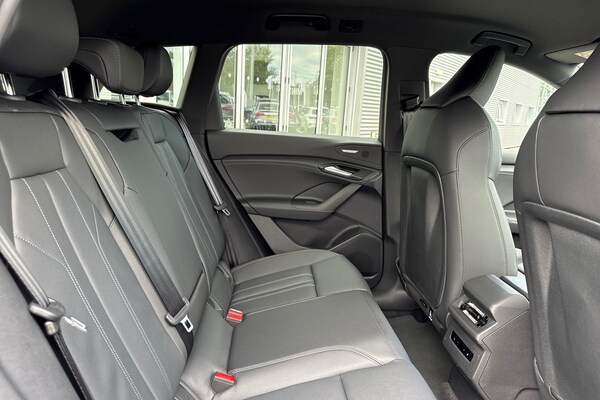 Used Audi Q6 e-tron 2025 for sale - 75412156: Photo 37