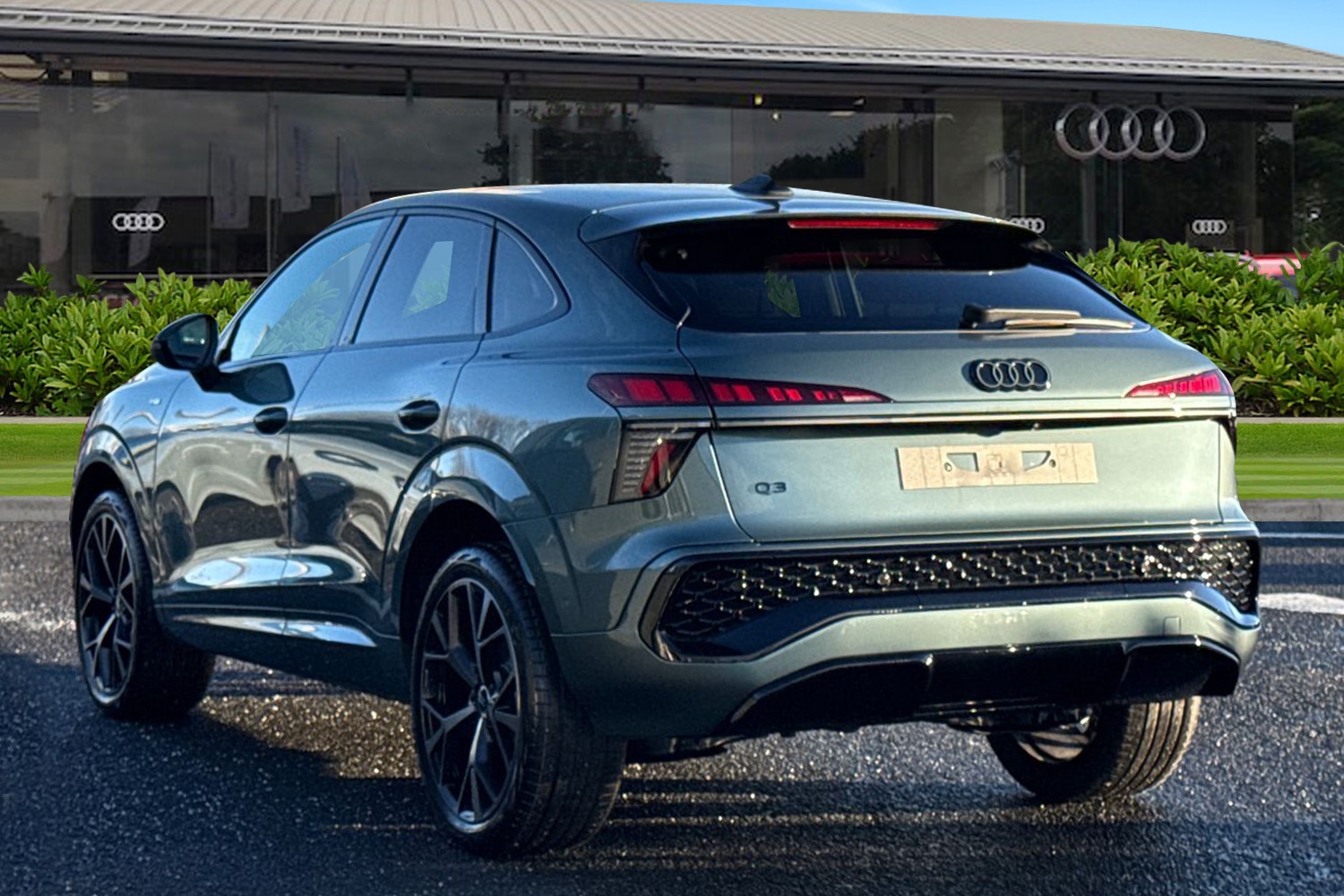 Used Audi Q3 2026 for sale - 77313040: Photo 2