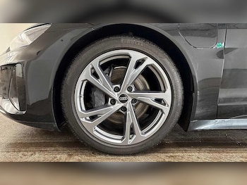 Used Audi e-tron GT 2022 for sale - 77037400: Photo