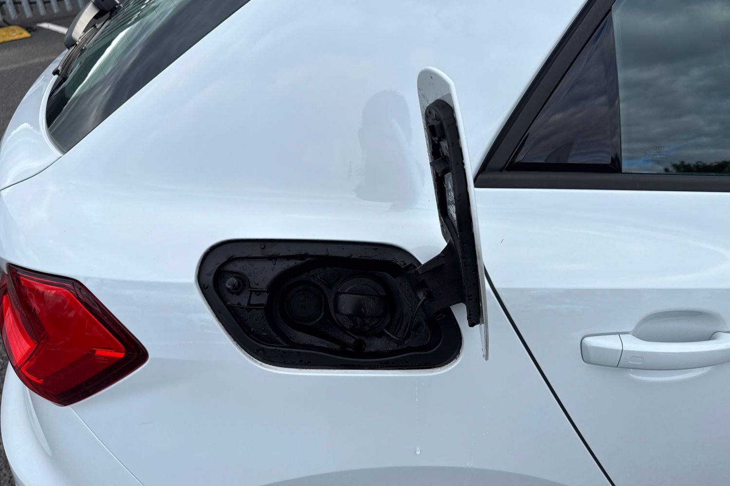 Vehicle 28