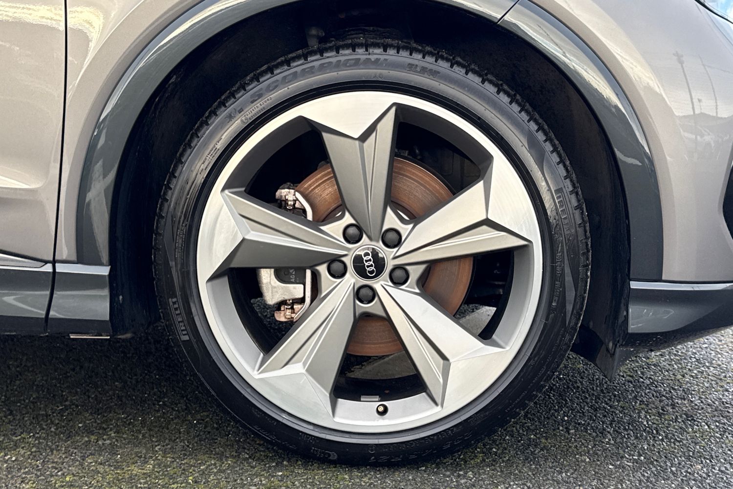 Used Audi Q4 e-tron 2025 for sale - 77368682: Photo 11