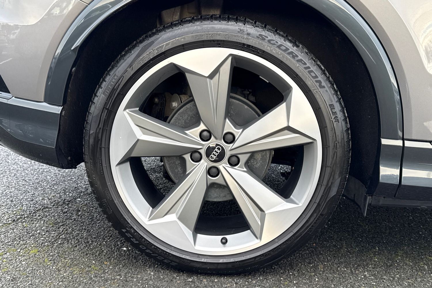 Used Audi Q4 e-tron 2025 for sale - 77368682: Photo 12