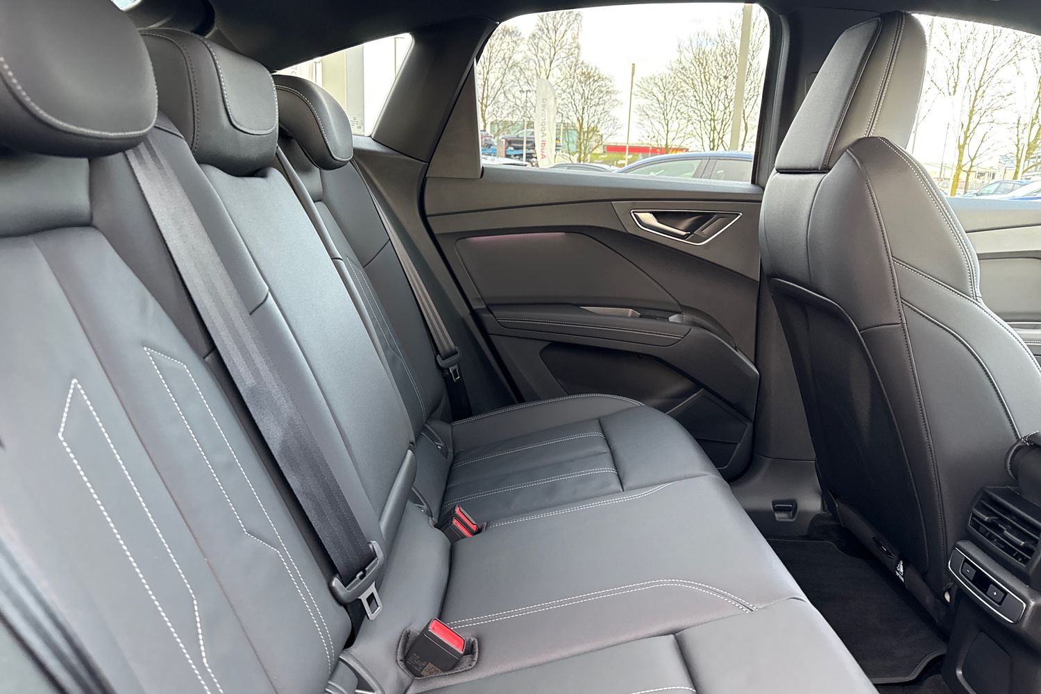 Used Audi Q4 e-tron 2025 for sale - 77368682: Photo 39