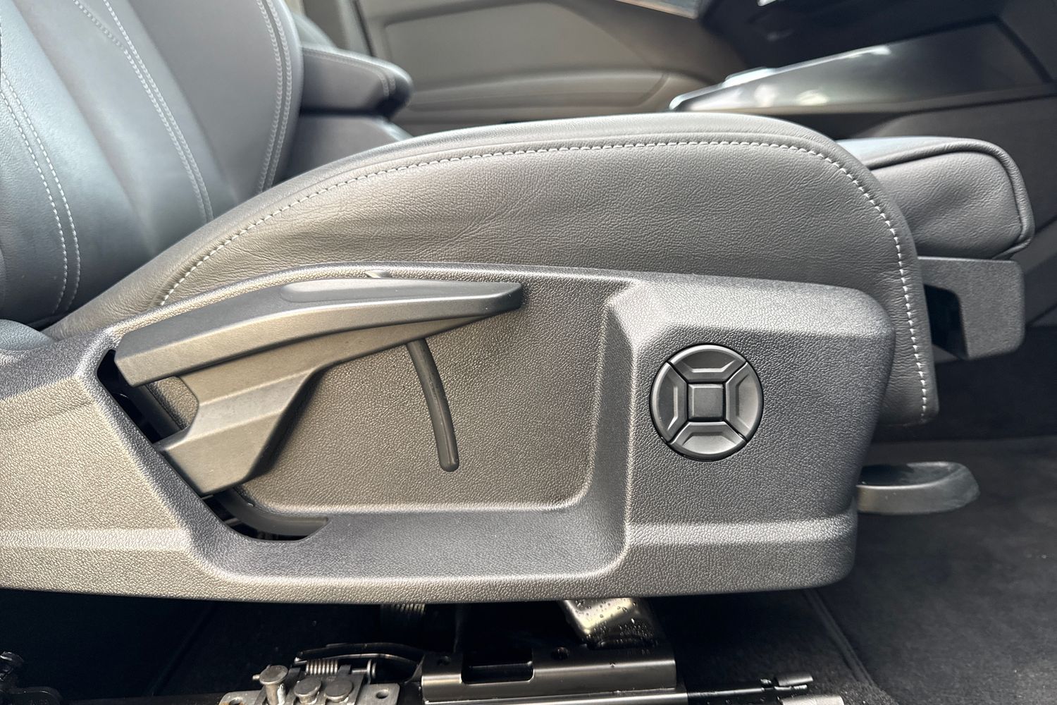 Used Audi Q4 e-tron 2025 for sale - 77368682: Photo 45