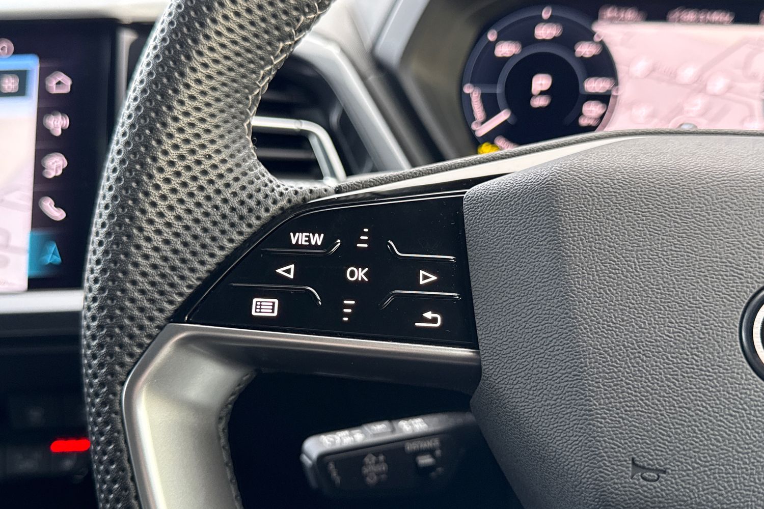 Used Audi Q4 e-tron 2025 for sale - 77368682: Photo 50