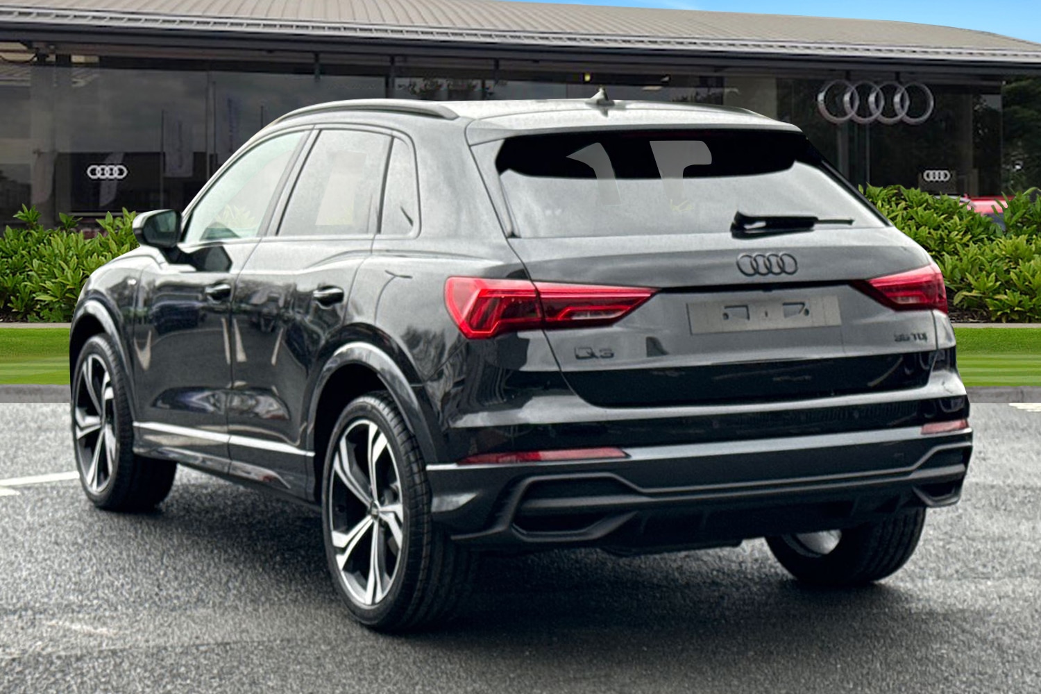 Used Audi Q3 2026 for sale - 77589561: Photo 2