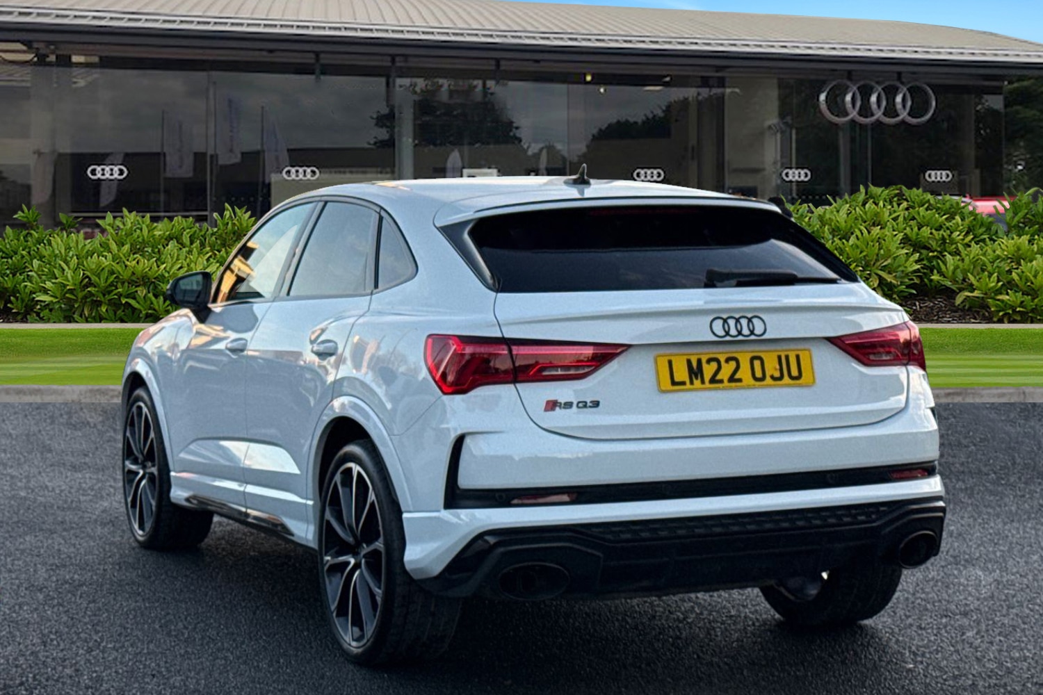 Used Audi RS Q3 2022 for sale - 77368519: Photo 2