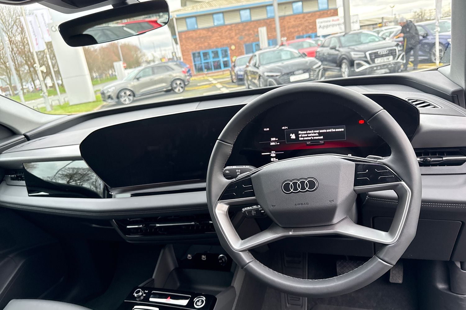 Used Audi Q6 e-tron 2024 for sale - 77287158: Photo 18