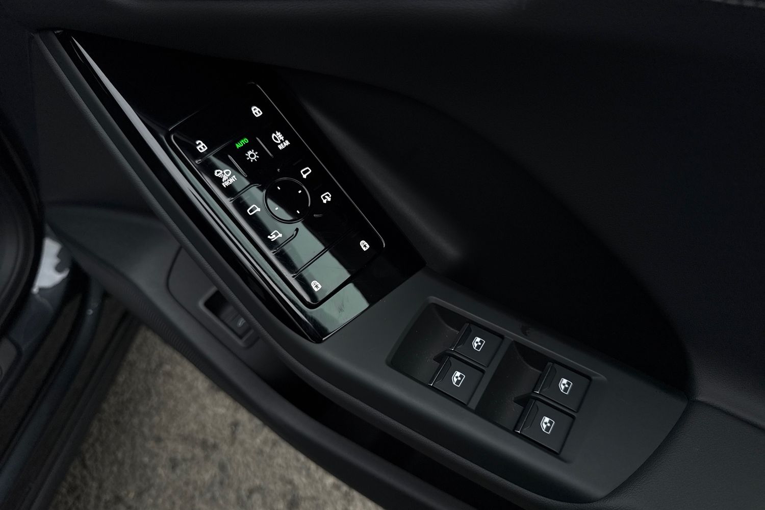 Used Audi Q6 e-tron 2024 for sale - 77287158: Photo 48