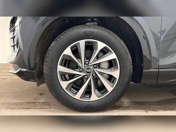 Used Audi Q6 e-tron 2024 for sale - 77287158: Photo