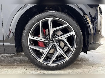 Used Audi Q6 e-tron 2025 for sale - 76438860: Photo