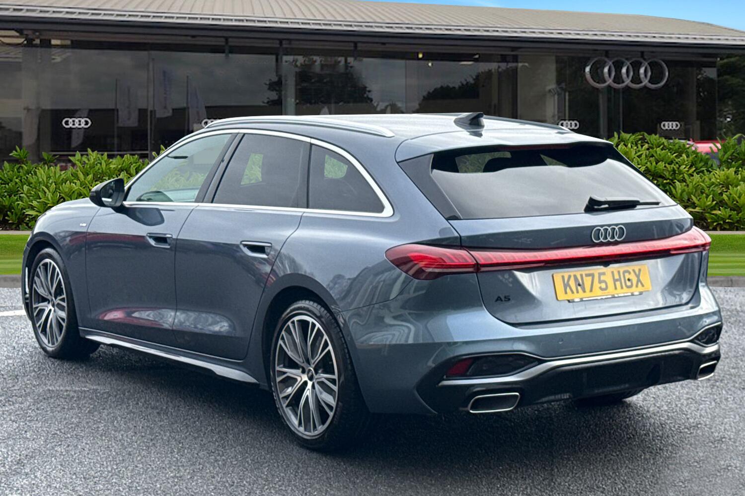Used Audi A5 2025 for sale - 77820323: Photo 2
