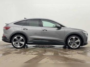 Used Audi Q4 e-tron 2025 for sale - 77187542: Photo