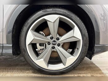 Used Audi Q4 e-tron 2025 for sale - 77187542: Photo