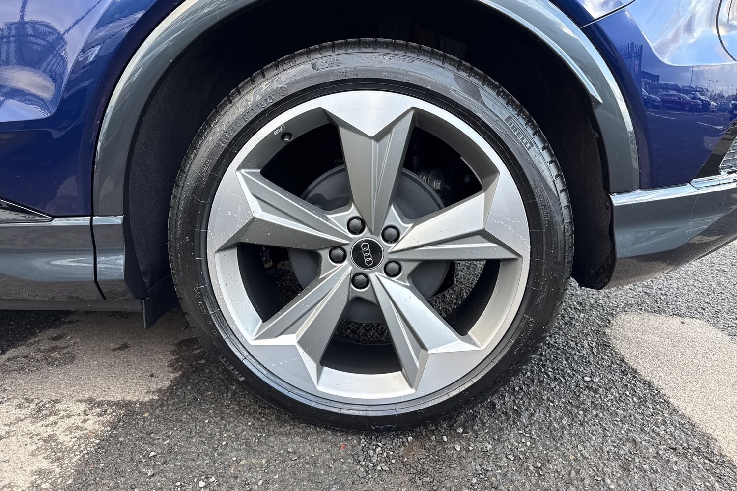 Used Audi Q4 e-tron 2025 for sale - 76968042: Photo 10