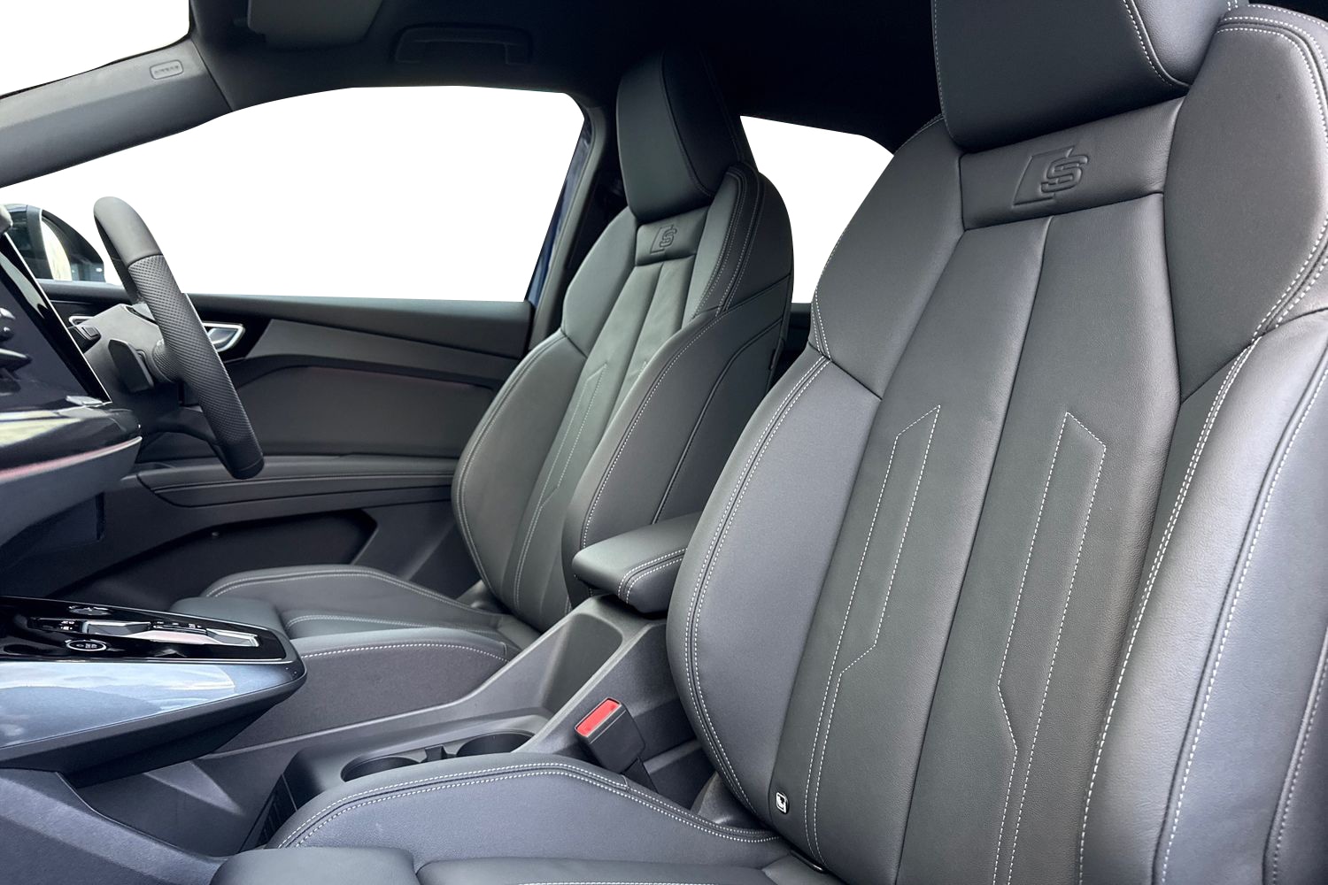 Used Audi Q4 e-tron 2025 for sale - 76968042: Photo 15