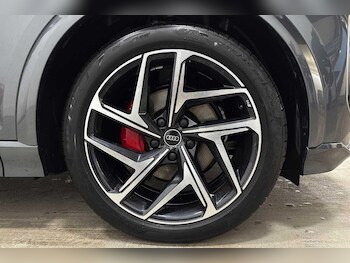 Used Audi Q6 e-tron 2025 for sale - 76469284: Photo