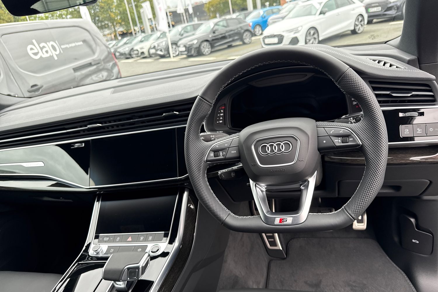 Used Audi Q7 2025 for sale - 76093393: Photo 17